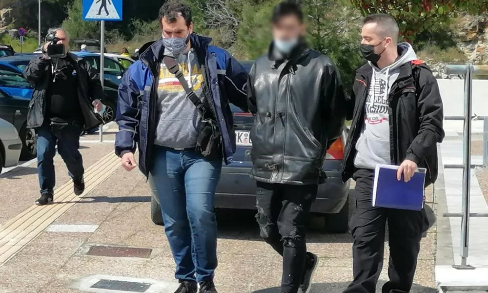Καβάλα- Δικηγόρος 23χρονου: «Πάσχει από 10 χρονών από διανοητική στέρηση και σχιζοφρένεια»